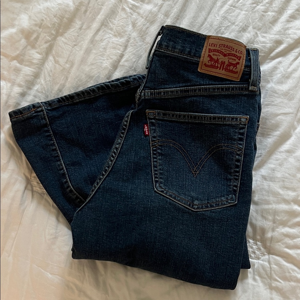 Levi’s Ribcage Bell Jean